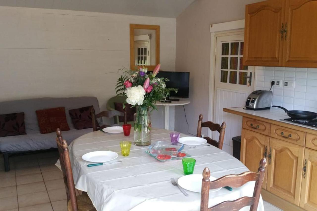 Le Petit Cottage Entre Village Et Mer Trelevern ภายนอก รูปภาพ