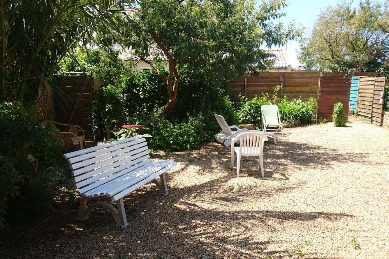 Le Petit Cottage Entre Village Et Mer Trelevern ภายนอก รูปภาพ