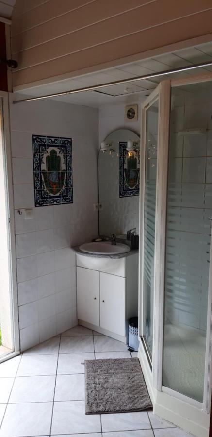Le Petit Cottage Entre Village Et Mer Trelevern ภายนอก รูปภาพ